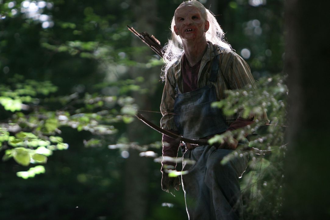 Tötet jeden, der sich in seine Wäldern verirrt: Kannibale Three-Fingers (Borislav Iliev) ... - Bildquelle: Constantin Film Verleih GmbH.