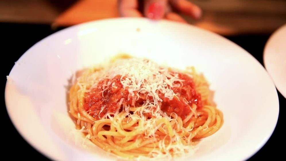 Spaghetti mit Tomatensoße wie vom Italiener
