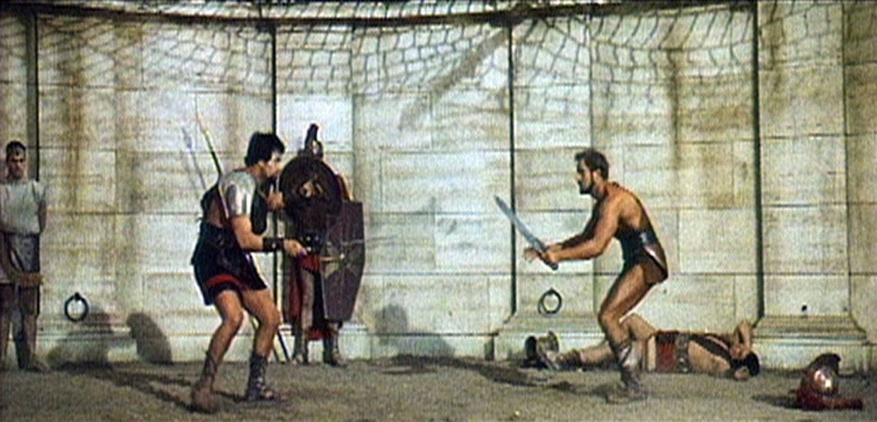 Der Gladiator Glaucus (Richard Harrison, r.) nimmt es mit jedem Gegner auf ... - Bildquelle: Sancro Film