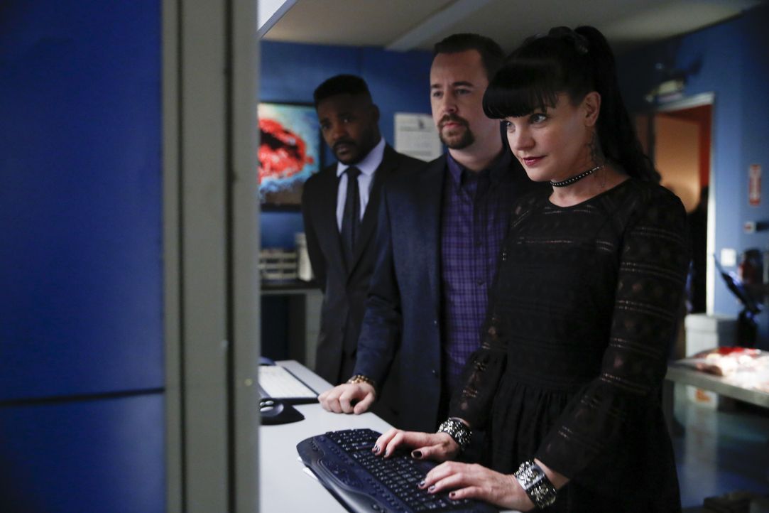 (v.l.n.r.) Clayton Reeves (Duane Henry); McGee (Sean Murray); Abby (Pauley Perrette) - Bildquelle: Cliff Lipson © 2017 CBS Broadcasting, Inc. All Rights Reserved / Cliff Lipson