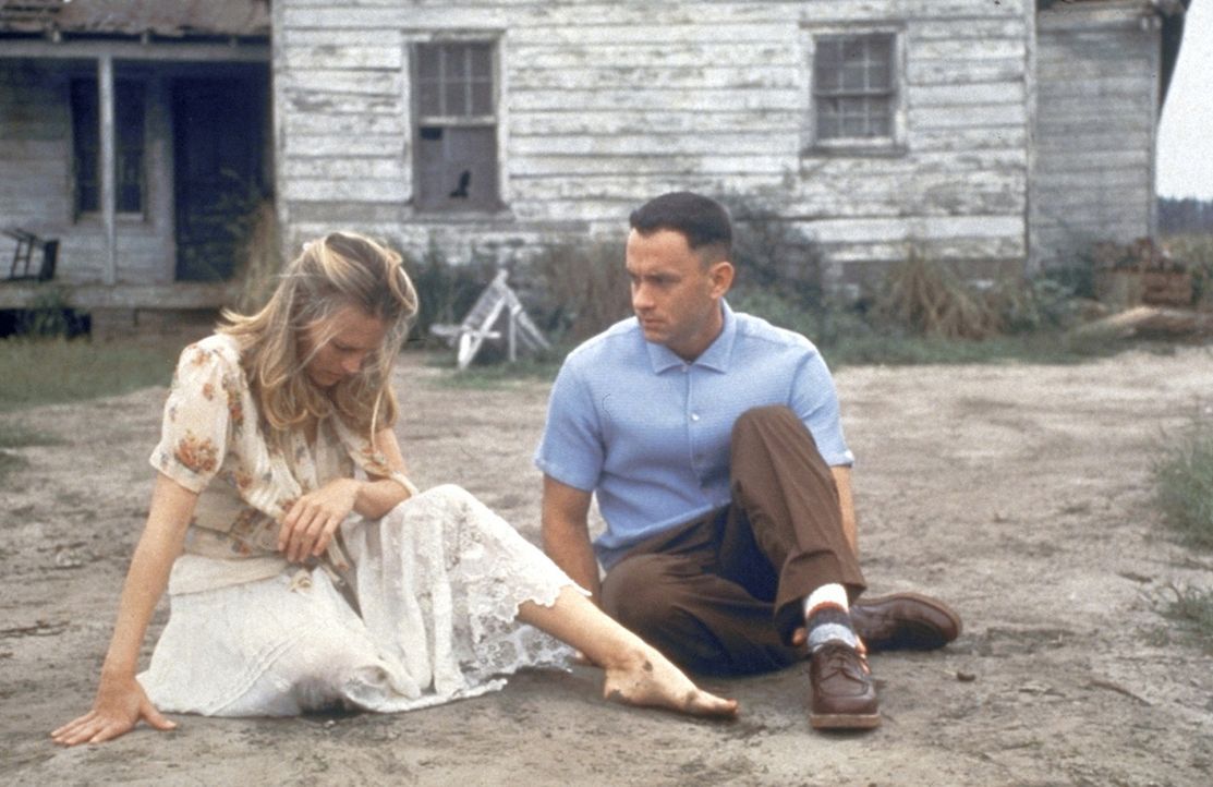 Die innige Freundschaft zwischen Jenny (Robin Wright, l.) und Forrest (Tom Hanks, r.) ist etwas ganz besonderes ... - Bildquelle: Paramount Pictures