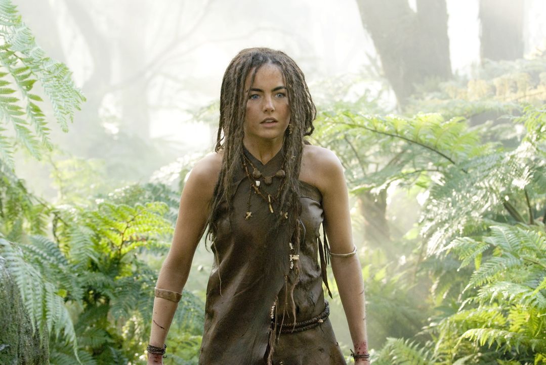 Um Evolet (Camilla Belle) zu befreien, begibt sich D'Leh auf eine abenteuerliche Reise in entlegene Wälder ... - Bildquelle: Warner Brothers