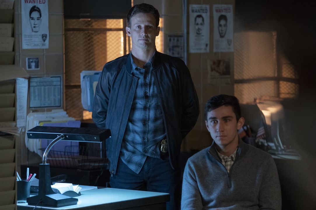 Jamie Reagan (Will Estes, l.); Futuro Marconi (Andrew Burdette, r.) - Bildquelle: Patrick Harbron 2020 CBS Broadcasting Inc. All Rights Reserved. / Patrick Harbron