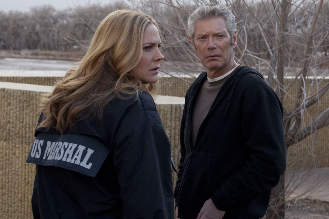 Mary Shannon (Mary McCormack, l.); James Wiley Shannon (Stephen Lang, r.) - Bildquelle: Cathy Kanavy 2012 Universal Network Television, LLC. All Rights Reserved. / Cathy Kanavy