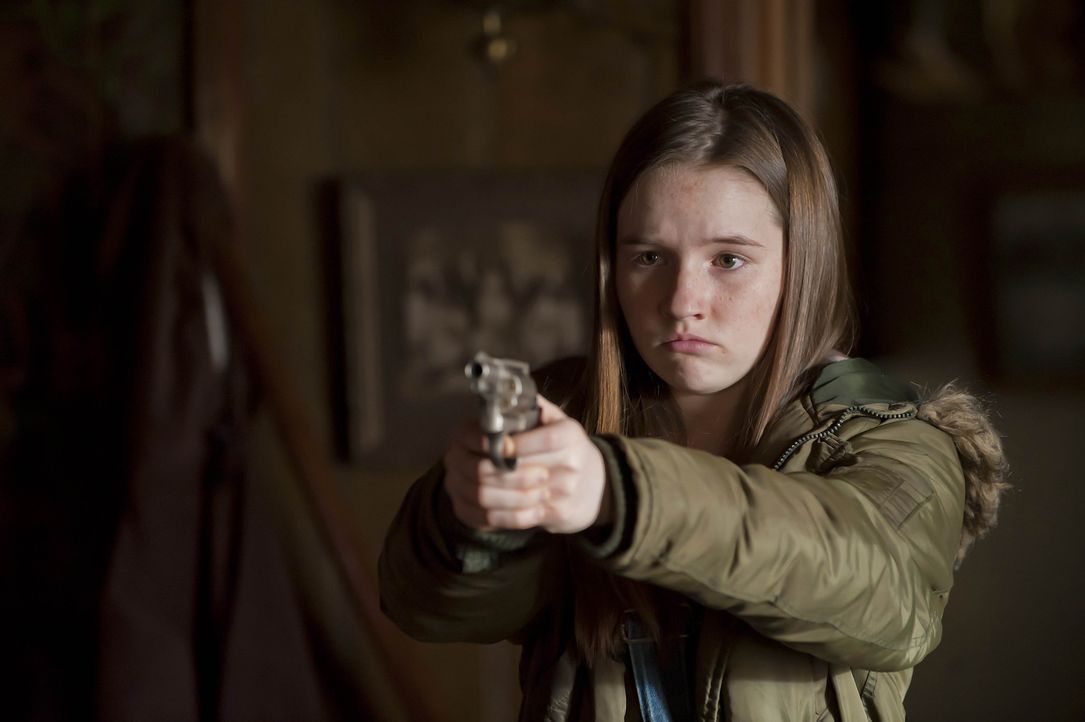 Loretta (Kaitlyn Dever) will nur eines: den Tod ihres Vaters rächen ...