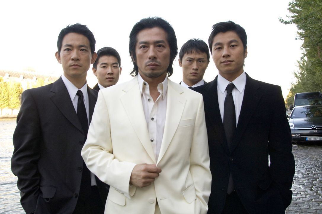 Geht über Leichen: Triaden-Boss Kenji (Hiroyuki Sanada, M.) ... - Bildquelle: Warner Bros.