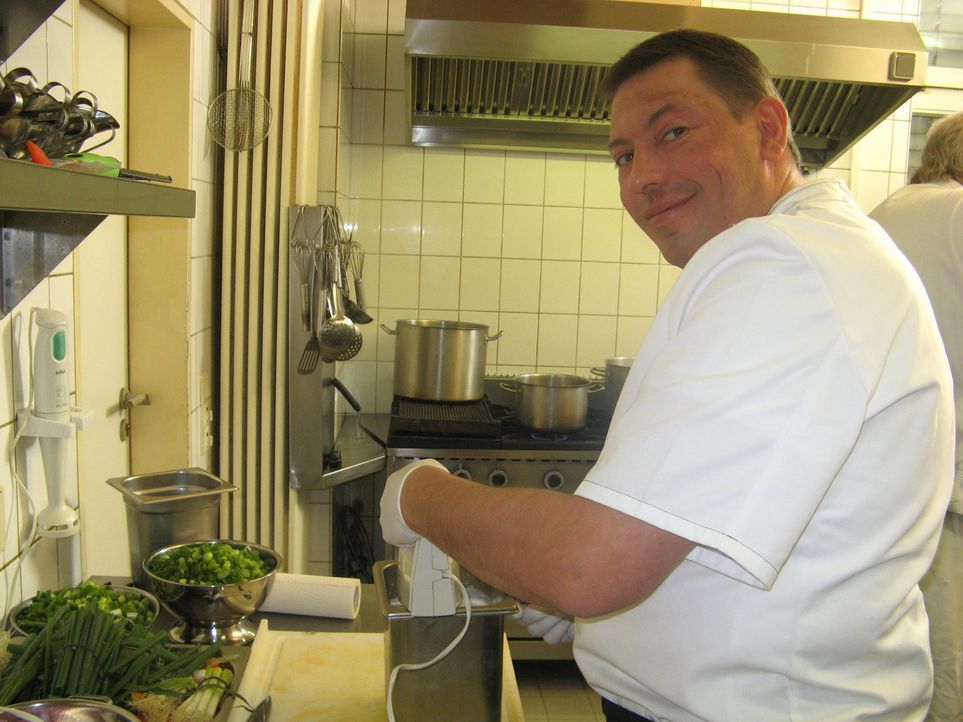 Vor zwölf Jahren erfüllte sich Ralf Stelljes den Traum von der Selbstständigkeit: Der gelernte Koch übernahm im niedersächsischen Osterholz-Scharmbe... - Bildquelle: kabel eins
