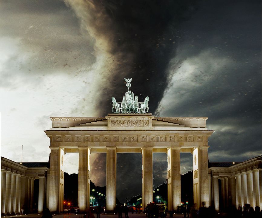 Hitzewelle in Berlin. Während die Bevölkerung noch den lauen Sommerabend auf den Straßen genießt, geschieht das Unmögliche: Ein Tornado rast au... - Bildquelle: Conny Klein ProSieben