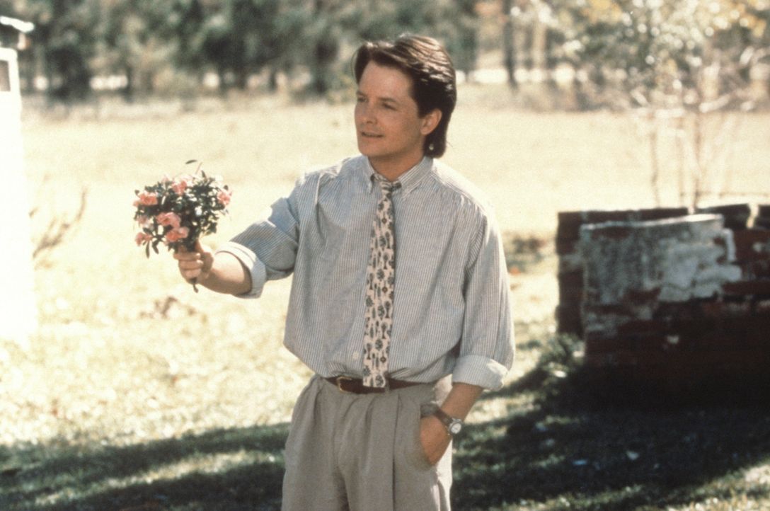 Auf dem Weg zu seiner Liebsten: der junge Arzt Ben Stone (Michael J. Fox), der schnell seinen unfreiwilligen Aufenthalt in dem kleinen Provinznest z... - Bildquelle: Warner Bros.