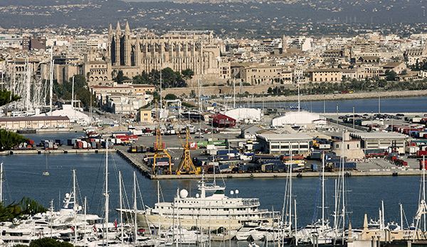 Der Hafen von Palma - Bildquelle: dpa