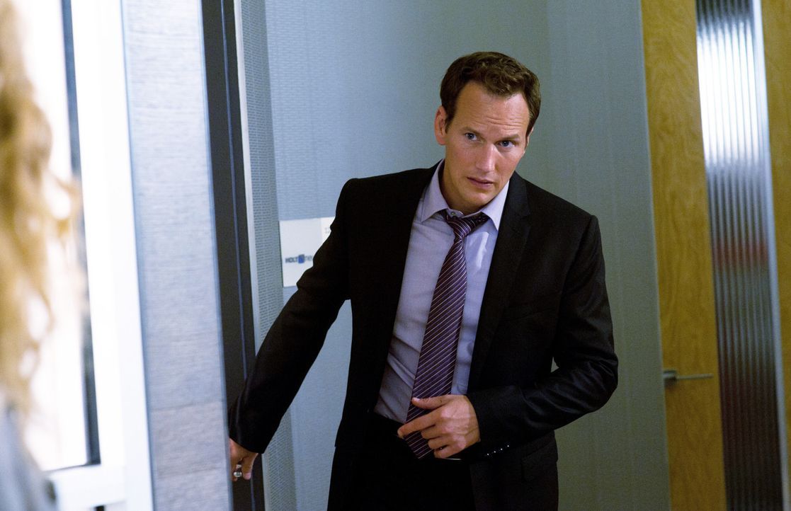 Dr. Michael Holt (Patrick Wilson) kommt in die "Clinica", um sich nach dem Gesundheitszustand seines Freundes George zu erkundigen ,,, - Bildquelle: 2011 CBS BROADCASTING INC. ALL RIGHTS RESERVED