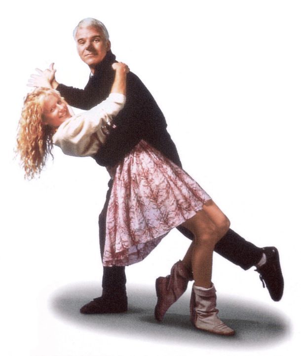 Ein Tänzchen in Ehren kann niemand verwehren: C. D. Bales (Steve Martin, r.) und Roxanne (Daryl Hannah, l.) - Bildquelle: Copyright   1987 Columbia Pictures Industries, Inc. All Rights Reserved.