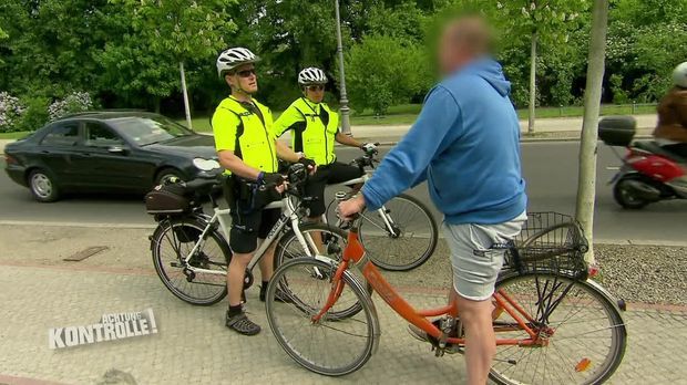 Aufregung um 10 Euro Fahrradstaffel Polizei Berlin