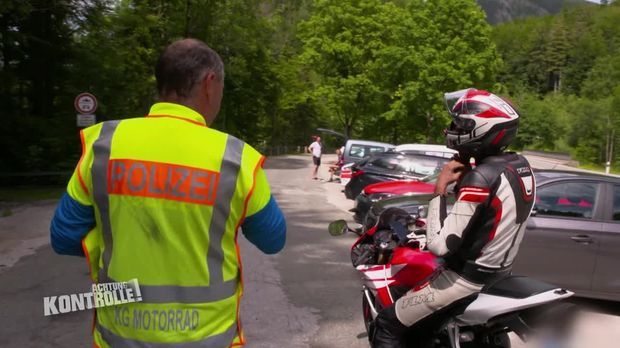 Achtung Kontrolle - Achtung Kontrolle! - Thema U.a.: Ein Fehler Kommt Selten Allein - Motorradkontrolle Kesselberg