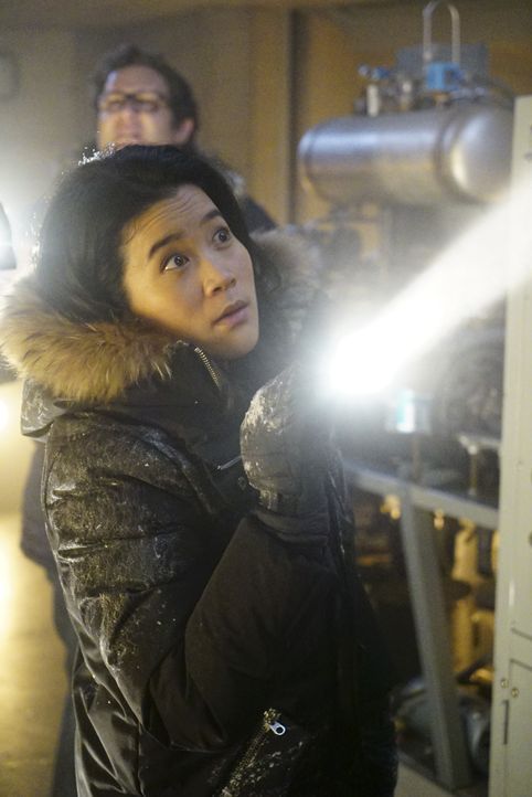 Während Happy (Jadyn Wong) in Grönland durch ein unbekanntes Mittel beginnt, an Halluzinationen zu leiden, macht sich nicht nur Ralph Gedanken über... - Bildquelle: Sonja Flemming 2016 CBS Broadcasting, Inc. All Rights Reserved. / Sonja Flemming