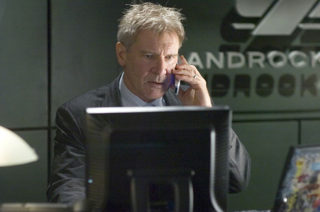 Erlebt den Albtraum seines Lebens: Sicherheitschef einer Bank Jack Stanfield (Harrison Ford) ... - Bildquelle: Warner Bros. Pictures