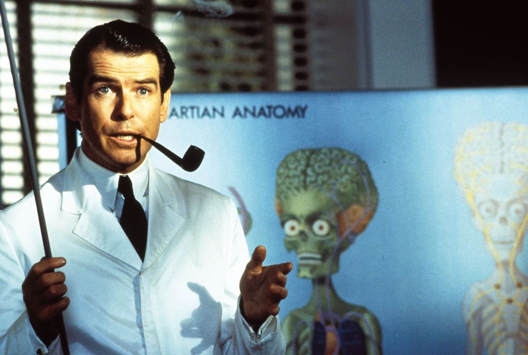 "Alien-Experte" Professor Donald Kessler (Pierce Brosnan) soll den Präsidenten von Amerika bei den Verhandlungen mit der außerirdischen Delegation u... - Bildquelle: Warner Bros. Pictures
