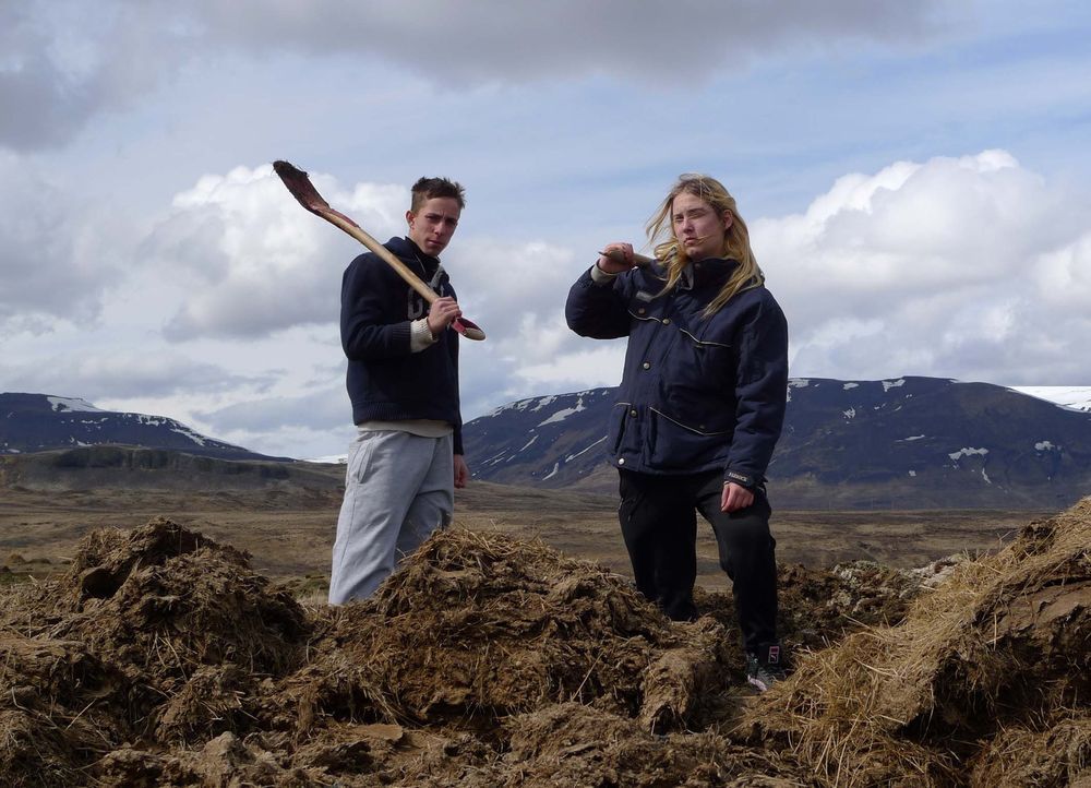 Auf Island bekommen Danny (l.) und Jasmin (r.) die Chance, ihr Leben zu verändern. Doch werden sie sie nutzen? - Bildquelle: kabel eins