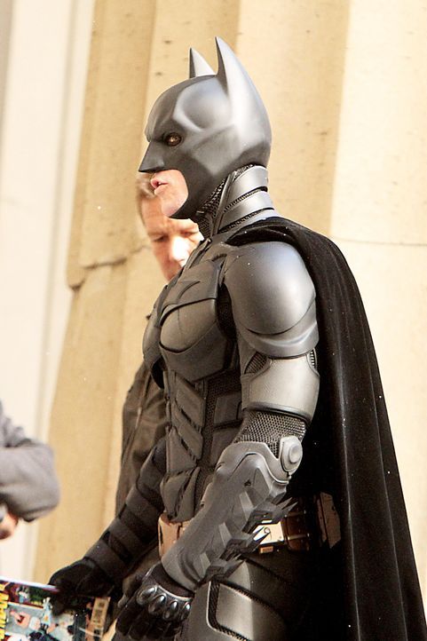Batman-The-Dark-Knight-Rises-Christian-Bale-Mr-Blue-WENN-com - Bildquelle: Mr Blue/WENN.com