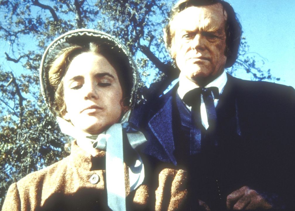 Laura (Melissa Gilbert, l.) will nicht, dass Doktor Baker (Kevin Hagen, r.) an der Beerdigung ihres Kindes teilnimmt. - Bildquelle: Worldvision