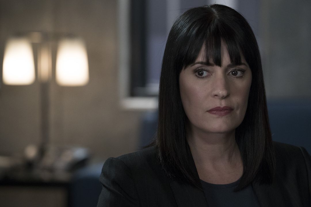 Ihr neuer Fall stellt sie vor unerklärliche Fragen: Emily Prentiss (Paget Brewster) ... - Bildquelle: Cliff Lipson 2017 CBS Broadcasting, Inc. All Rights Reserved. / Cliff Lipson