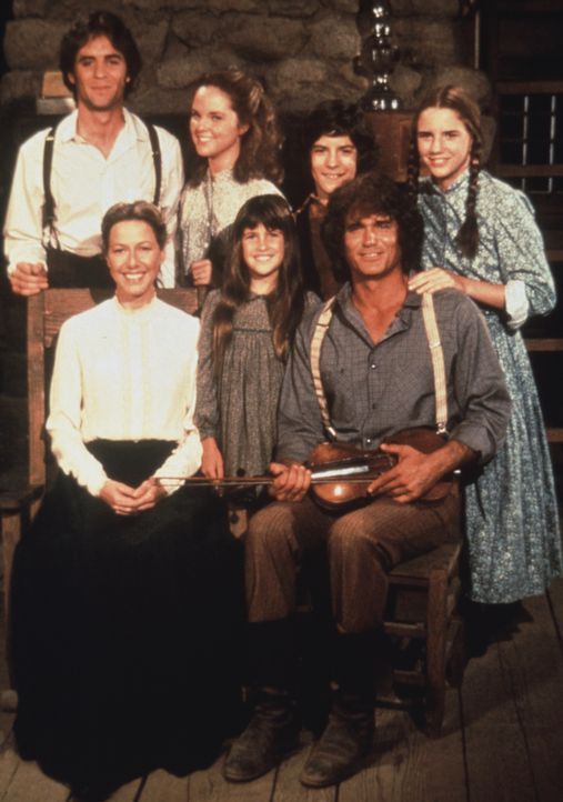 (v.l.n.r.) Adam Kendall (Linwood Boomer); Caroline Ingalls (Karen Grassle); Mary Ingalls (Melissa Sue Anderson); Carrie Ingalls (Lindsay Sidney Gree... - Bildquelle: 1974-1983 NBCUniversal All Rights Reserved