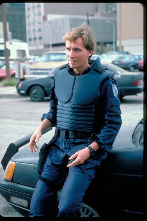 Murphy/Robocop (Peter Weller) - Bildquelle: ROBOCOP © 1987 ORION PICTURES CORPORATION. All Rights Reserved.