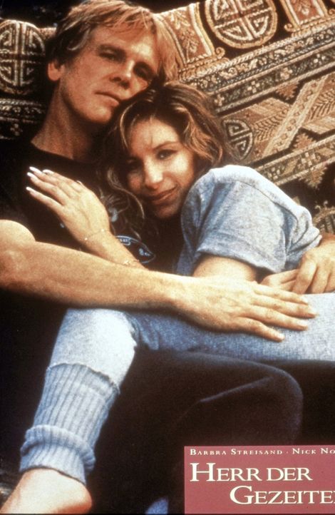 Tom Wingo (Nick Nolte, l.) und die Psychoanalytikerin Susan Lowenstein (Barbra Streisand, r.) haben sich ineinander verliebt. Aber ihrer Liebe ist k... - Bildquelle: Columbia Pictures