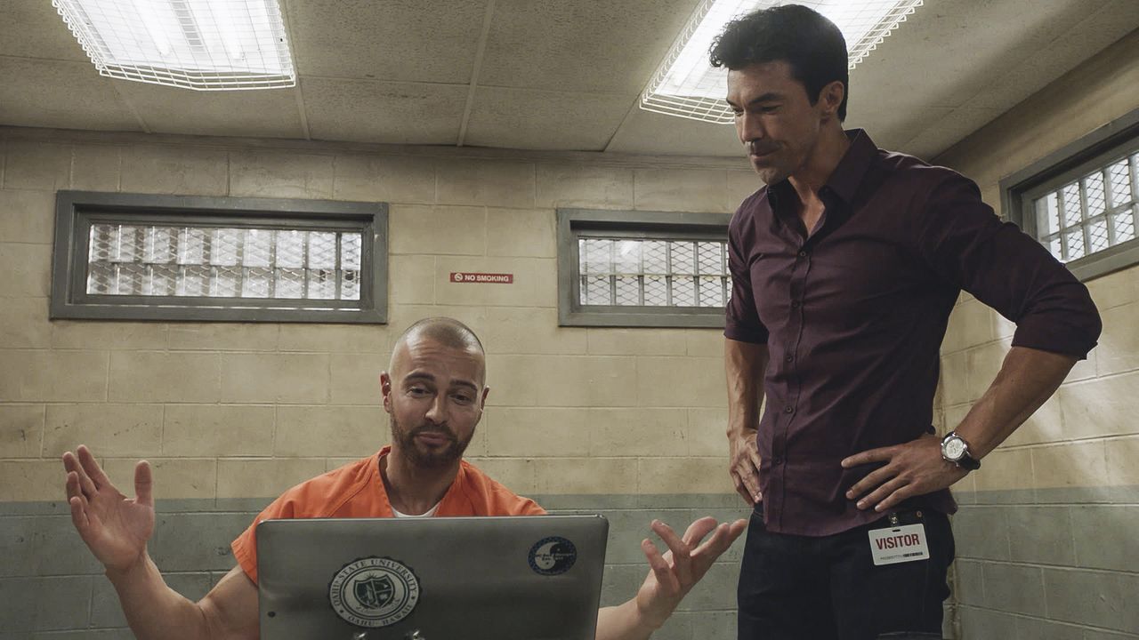 Aaron Wright (Joey Lawrence, l.); Adam Noshimuri (Ian Anthony Dale, r.) - Bildquelle: 2019 CBS Broadcasting, Inc. All Rights Reserved.