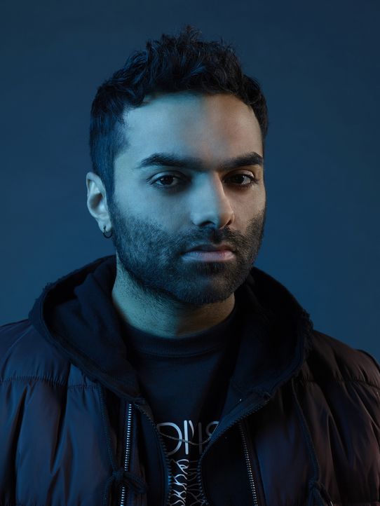 (1. Staffel) - Nachdem er eine Schwachstelle in der Crowdsourcing App entdeckt, hackt sich Tariq Bakari (Jake Matthews) in das SOPHE System - doch s... - Bildquelle: Brendan Meadows 2017 CBS Broadcasting, Inc. All Rights Reserved