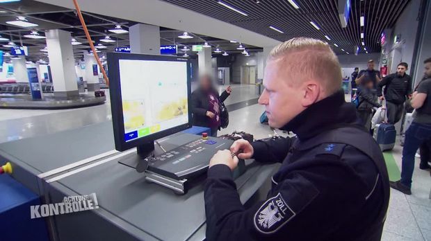 Achtung Kontrolle - Achtung Kontrolle! - Thema U.a.: Zoll Flughafen Düsseldorf: Schmuggeln Hat Konsequenzen