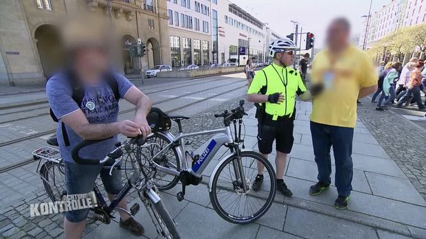 Achtung Kontrolle - Achtung Kontrolle! - Thema U.a.: Passant Macht ärger - Fahrradpolizei In Dresden