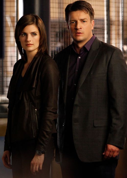 Ein Serienmörder ist offenbar besessen von Nikki Heat, widmet ihr seine Morde und stellt Beckett (Stana Katic, l.) alias Nikki immer wieder vor neue... - Bildquelle: ABC Studios