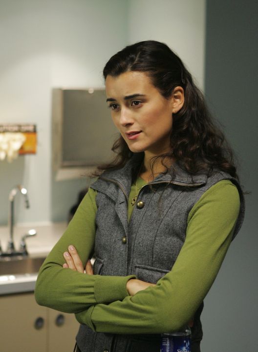 Ziva (Cote de Pablo) ist  dabei, sich in den Todeskandidaten zu verlieben, will  das jedoch zunächst nicht wahrhaben ... - Bildquelle: CBS Television